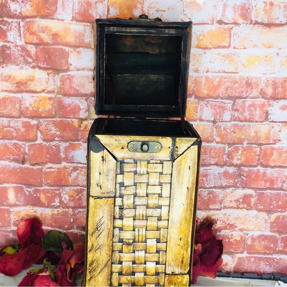 Vintage Three Hands Corp. Bamboo  Wine Carrier - Picture 3 of 8